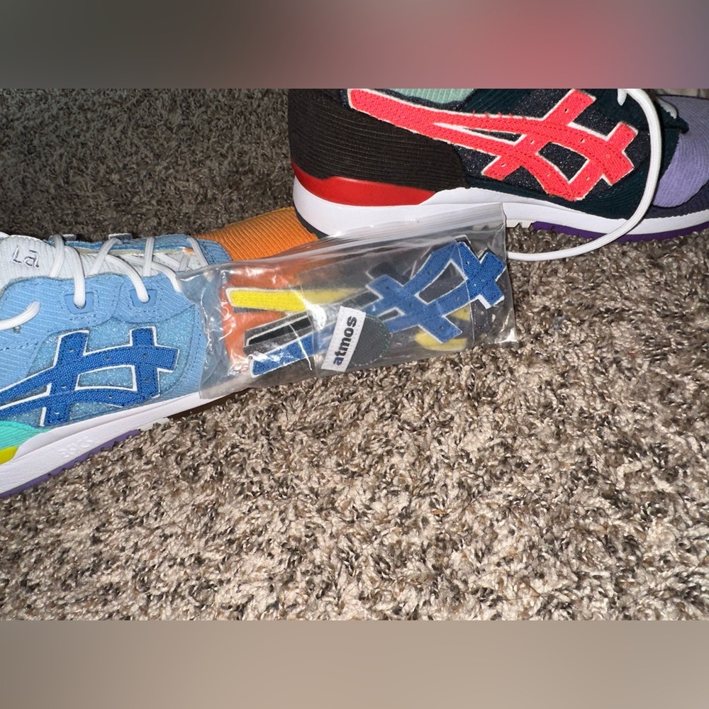 Selling ASICS - Picture 3 of 5